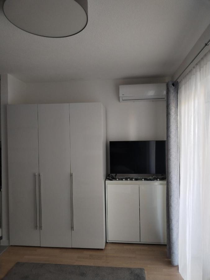 Studio Apartman Implex Apartment Ðakovo Exterior foto