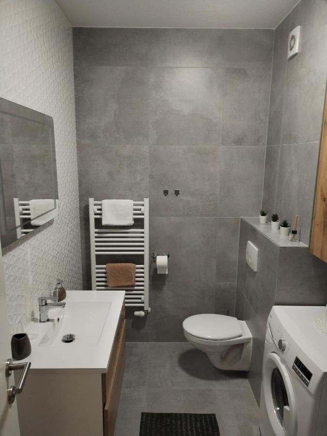 Studio Apartman Implex Apartment Ðakovo Exterior foto